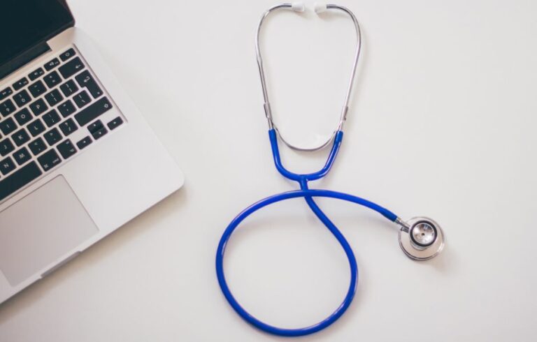 Cara Guna DoctorOnCall untuk Rujukan Kesihatan dan Konsultasi Online di Malaysia