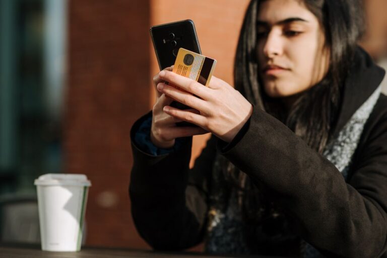 Cara Guna eWallet untuk Urus Perbelanjaan Harian dengan Lebih Disiplin