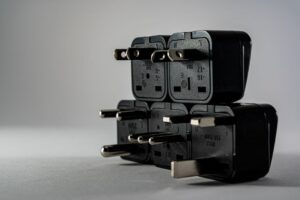 Cara Pilih dan Gunakan Power Strip Rumah supaya Tak Lebihan Beban