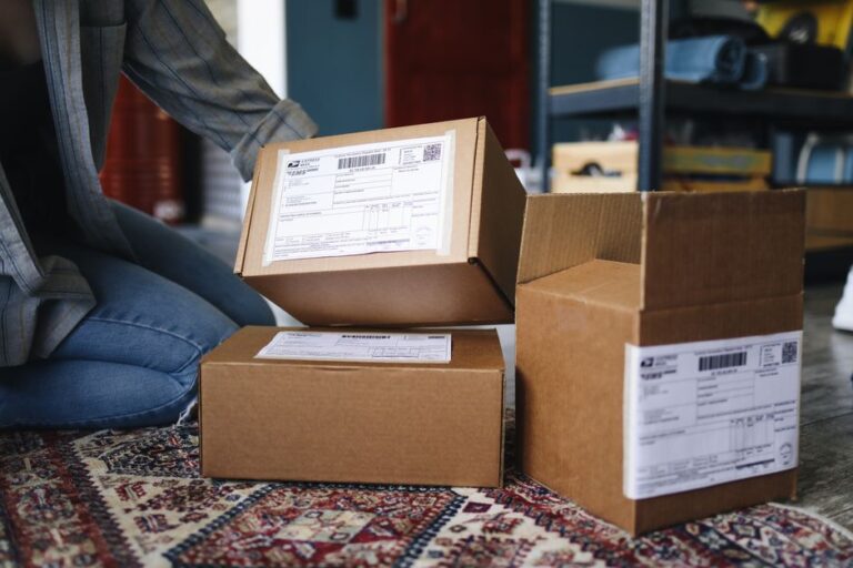 Cara Pilih Kotak Parcel Berkualiti Tinggi untuk Simpanan Selamat di Rumah