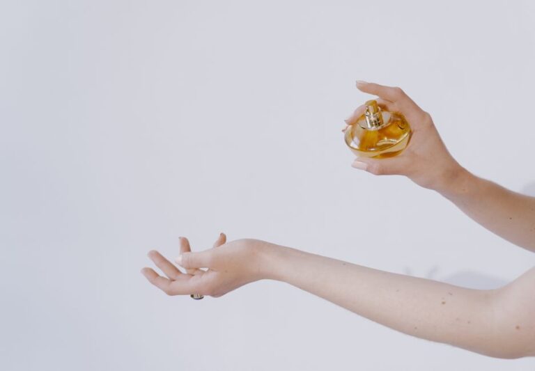 Cara Pilih Wangian Badan yang Tahan Lama Ikut Jenis Kulit dan Situasi