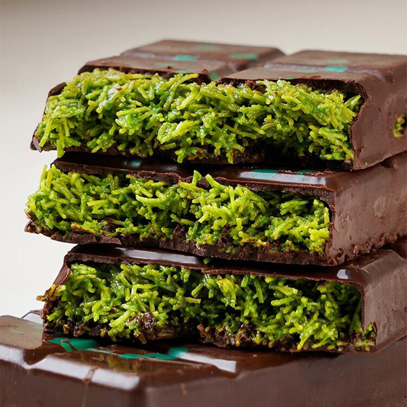 Chocolate Viral Pistachio Kunafa Crunchy Gift Box: Apa yang Anda Perlu Tahu sebelum Beli