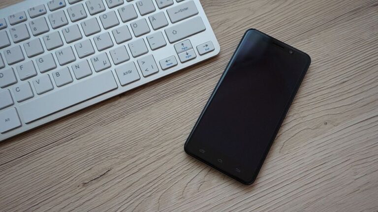 Faktor Utama Ergonomik dan Keselesaan Menggunakan Keyboard Wireless