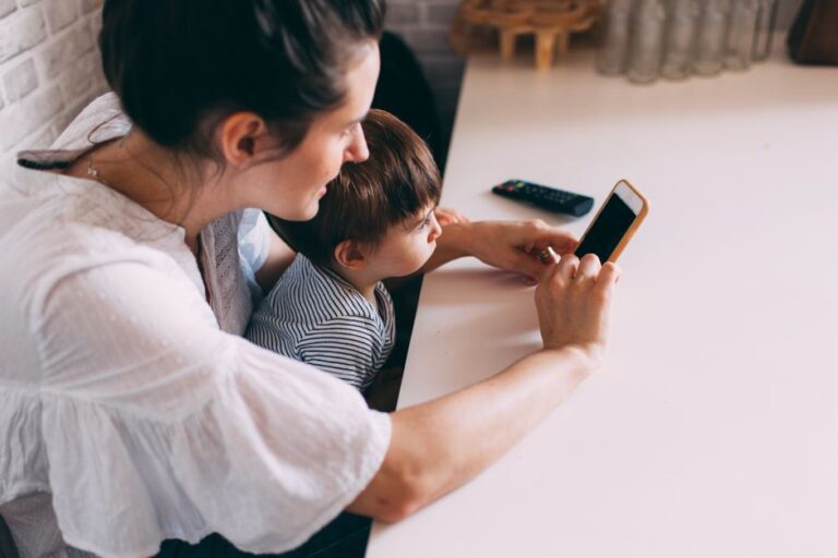 Google Family Link: Cara Terbaik Ibu Bapa Pantau dan Lindungi Anak di Alam Siber