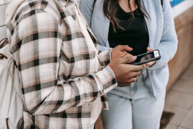 Kelebihan dan Kekurangan Menggunakan Hotspot Telefon untuk Kerja Harian