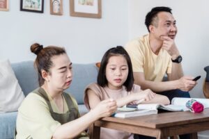 Kelebihan Homestay Keluarga Berbanding Hotel untuk Percutian Bersama Anak-Anak