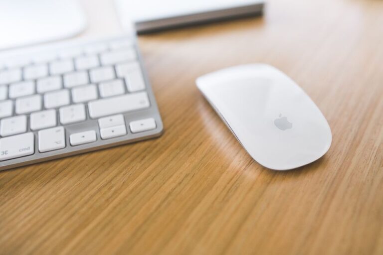 Kelebihan Menggunakan Keyboard Wireless untuk Produktiviti Kerja