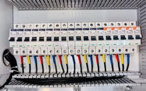 Kenali Fungsi Suis Utama Elektrik Rumah Anda