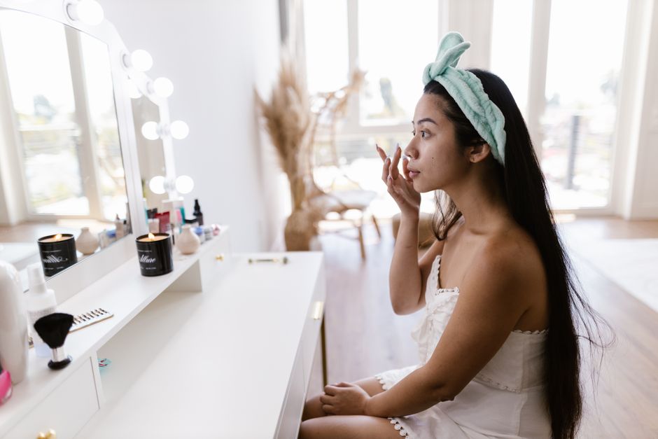 Kesilapan Lazim semasa Mengamalkan Rutin Skincare Malam dan Cara Memperbaikinya