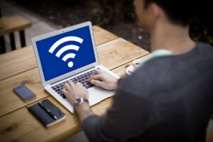 Memilih Access Point WiFi Terbaik untuk Rumah dan Pejabat
