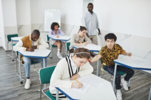 Memilih Platform Pembelajaran Kelas yang Tepat untuk Pelajar