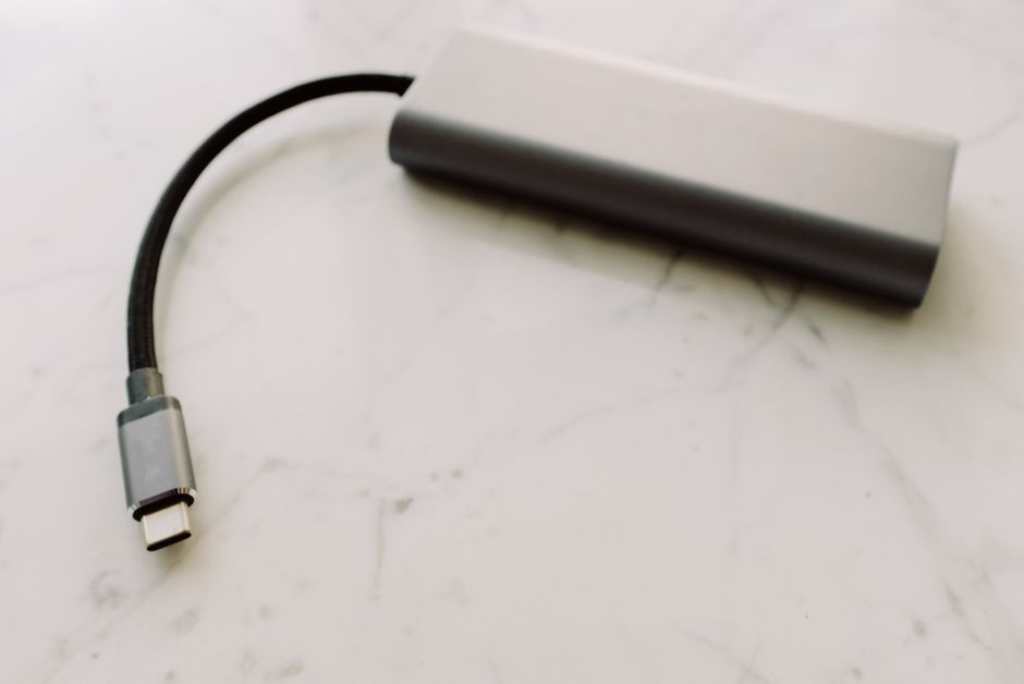 Mengapa Kabel USB Serbaguna Adalah Penyelesaian Terbaik untuk Meja Kerja Anda