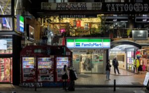 Panduan Lengkap Menu dan Perkhidmatan FamilyMart Malaysia untuk Pembeli Kali Pertama