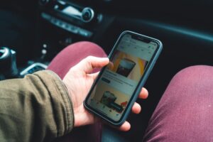 Panduan Semak dan Urus Pesanan GrabFood yang Tertangguh
