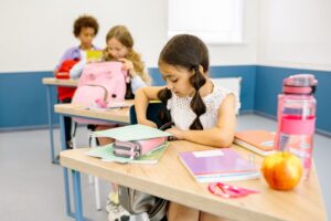 Pemilihan Beg Sekolah Anak: Cara Semak Saiz, Bebanan dan Keselesaan Ergonomik
