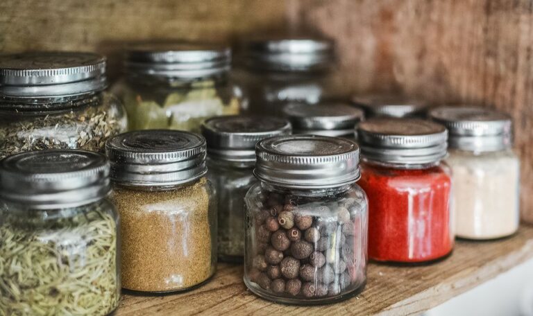 Pemilihan dan Susunan Balang Rempah Terbaik untuk Dapur Kemas