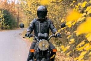 Pemilihan Sarung Tangan Motor yang Sesuai untuk Perlindungan dan Keselesaan Menunggang