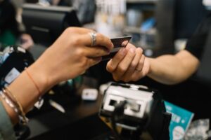 Pengalaman Membeli Alat IT di ALL IT Hypermarket: Apa yang Anda Perlu Jangkakan