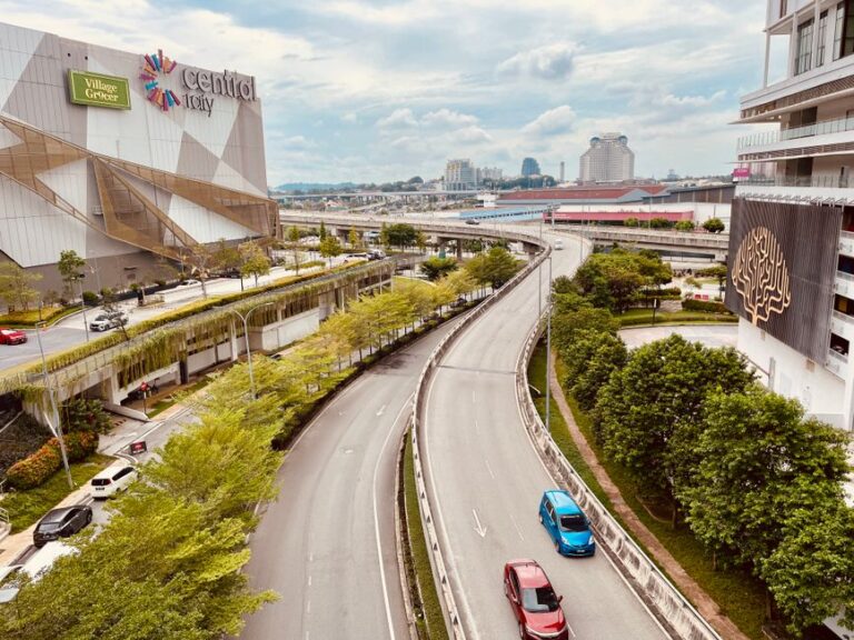 Pengalaman Membeli dan Menyenggara Peranti di Machines Malaysia