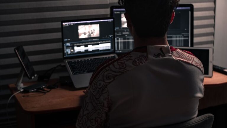Servis Editing Video: Cara Mula Buat Duit Sampingan dari Rumah