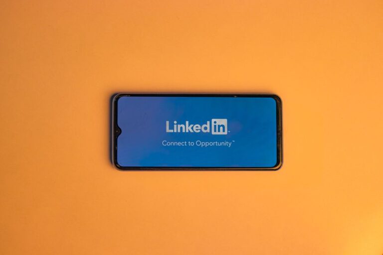 Strategi Mesej Inmail LinkedIn untuk Jaringan Kerjaya Profesional