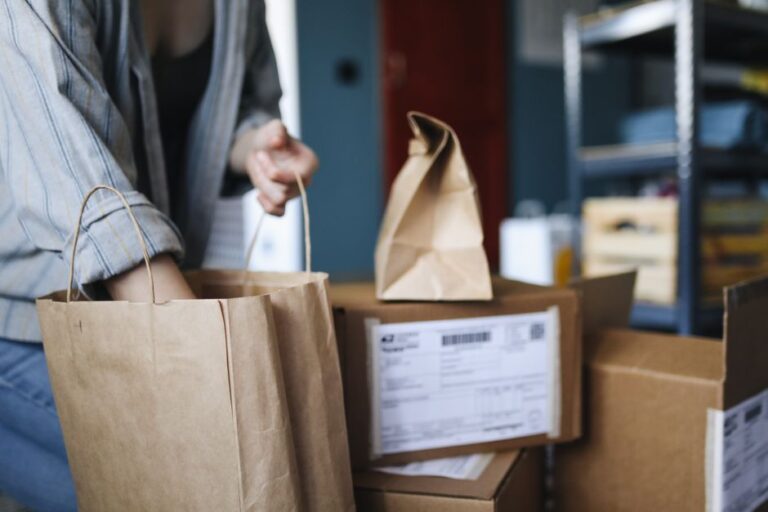 Adakah Produk Anda Selamat dalam Polymailer? Ini Cara Memastikan Perlindungan Maksimum