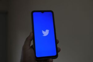 Ancaman Akaun Media Sosial Palsu dan Cara Lindungi Diri
