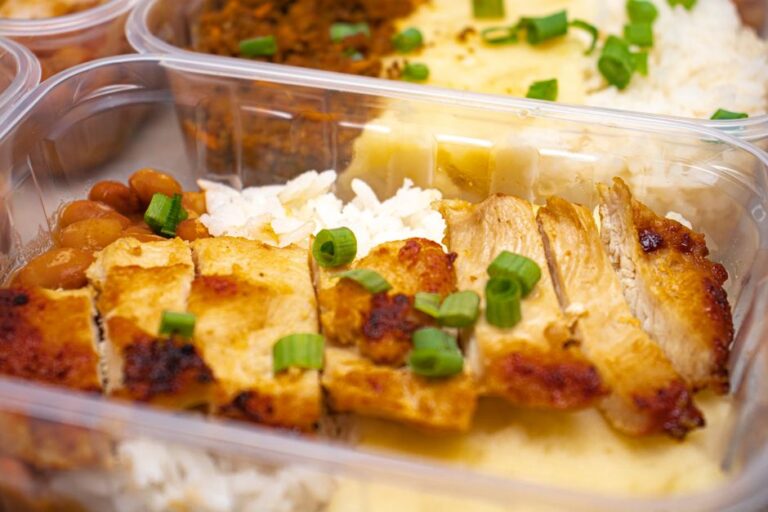 Cara Menilai Kos dan Kualiti Makanan untuk Menu Makan Tengah Hari Bajet