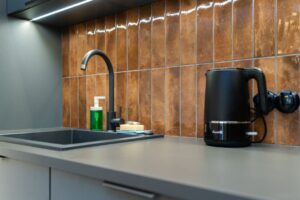 Cara Pilih Kettle Elektrik yang Sesuai untuk Kegunaan Harian di Rumah