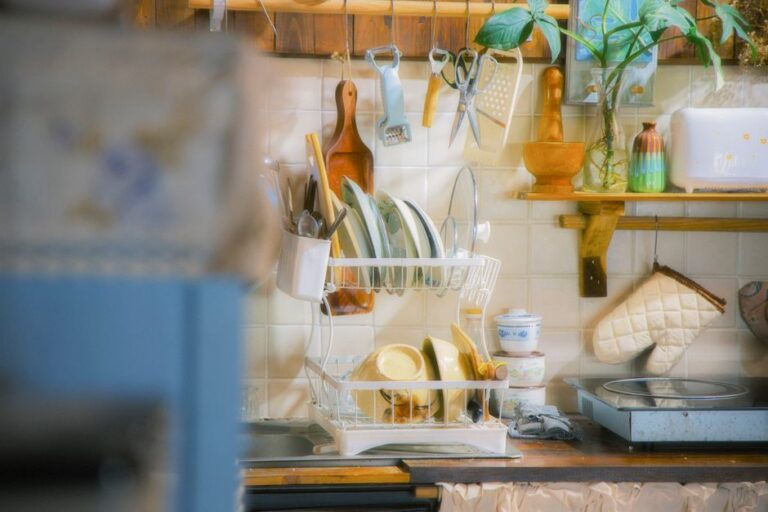 Cara Pilih Rak Pinggan Ikut Ruang Dapur Anda