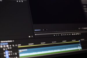 Cara Reka Thumbnail Video yang Efektif untuk Menarik Perhatian Penonton