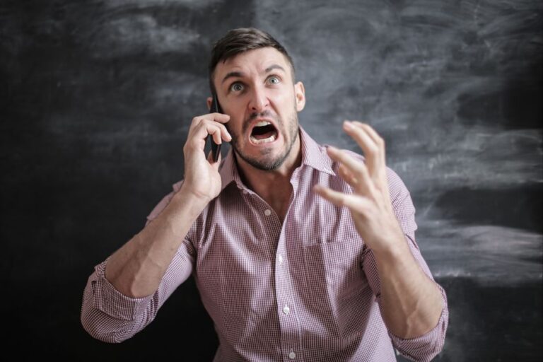 Dilema Mangsa Scam Group Chat: Kenapa Susah Nak Keluar selepas Terpedaya
