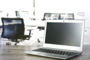 Memilih Beg Laptop Ergonomik: Sokongan Tulang Belakang untuk Penggunaan Sepanjang Hari