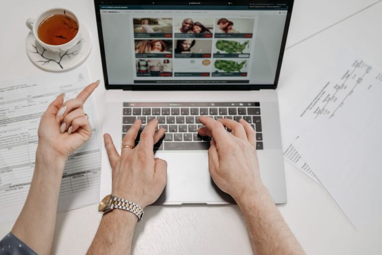 Mengurus Masa semasa Mesyuarat Kerja Online: Strategi Elak Lelah dan Kekal Fokus