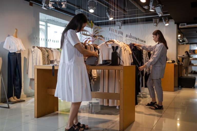 Panduan Membeli Belah di Brands Outlet Malaysia: Pilihan Pakaian Mesra Bajet dan Tips Berkunjung