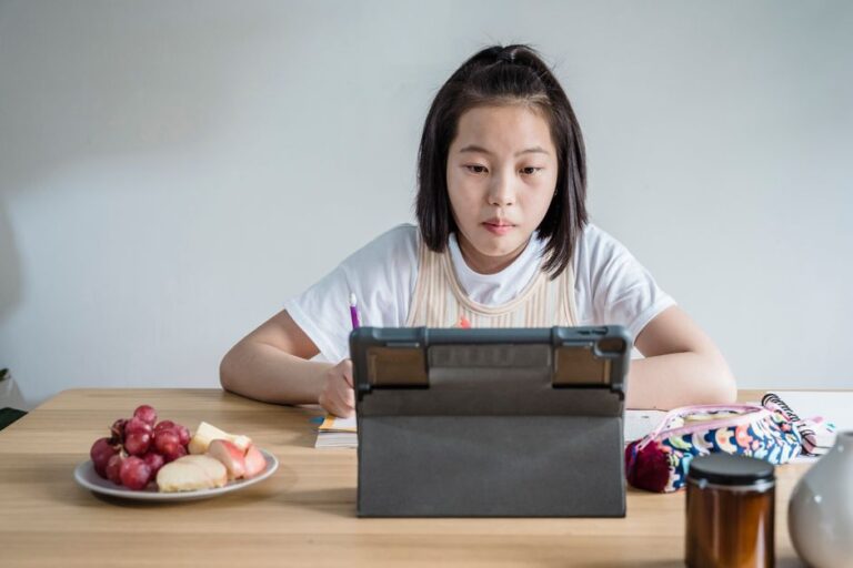 Panduan Mengurus Masa dan Fokus semasa Mengikuti Kelas Online
