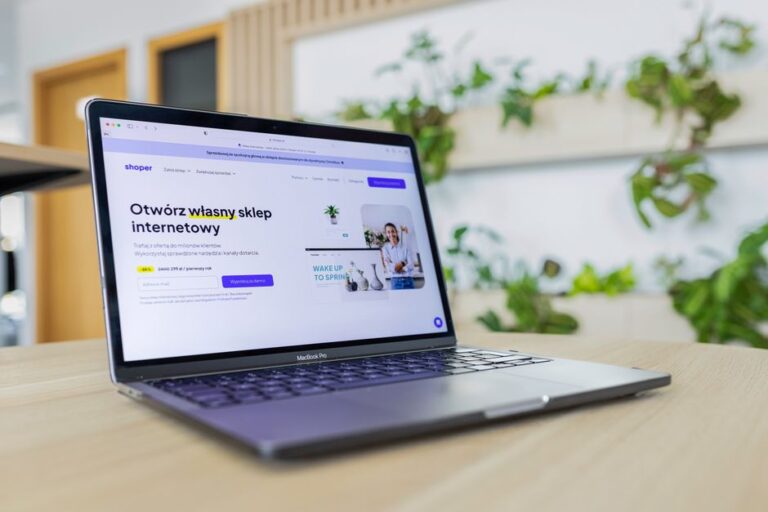 Panduan Menguruskan Operasi E-Dagang Berbilang Saluran dengan SiteGiant