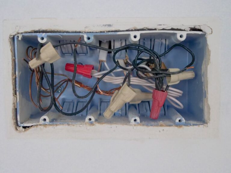 Panduan Menutup Suis Utama Elektrik ketika Berlaku Kecemasan di Rumah