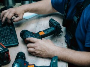 Panduan Penyelenggaraan Cordless Drill untuk Ketahanan Jangka Panjang