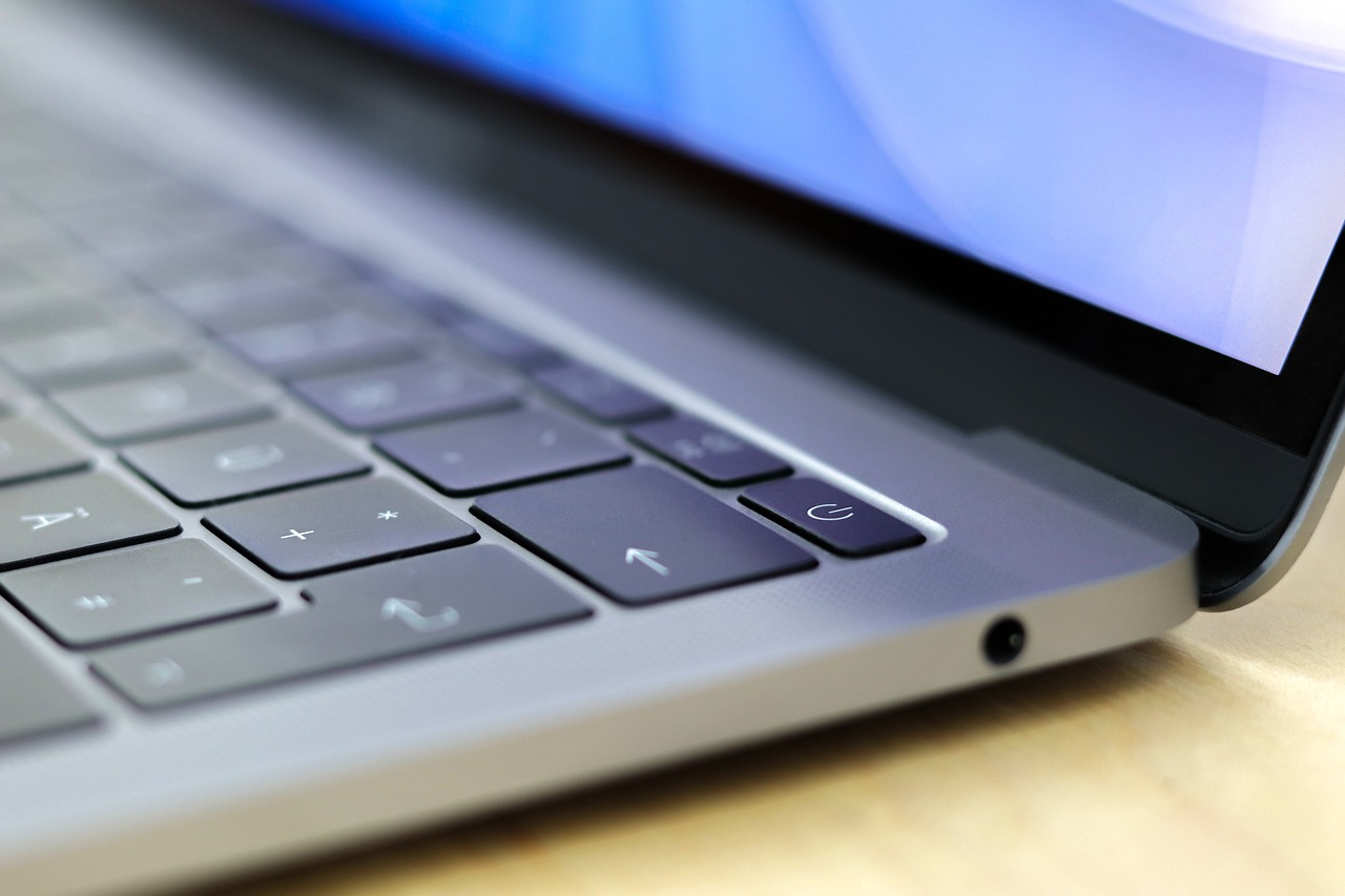 Perbandingan SSD Nvme dan Sata untuk Laptop: Mana Pilihan Terbaik?