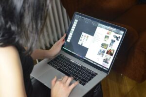 Strategi Lanjutan Mengurus Profil Profesional Online supaya Sentiasa Relevan